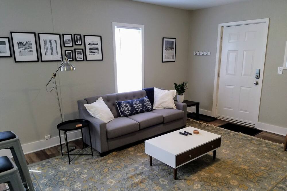 Photo of Livingroom in Northeast Minneapolis