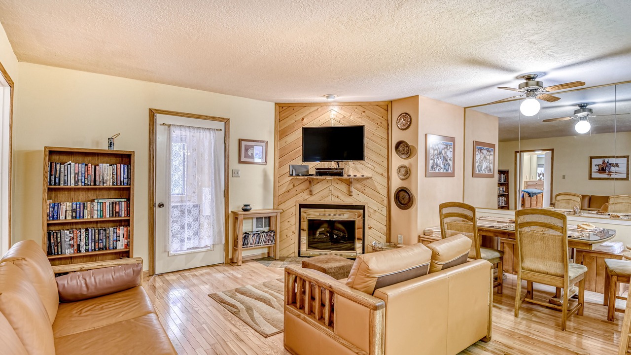 Photo of Livingroom in Angel Fire