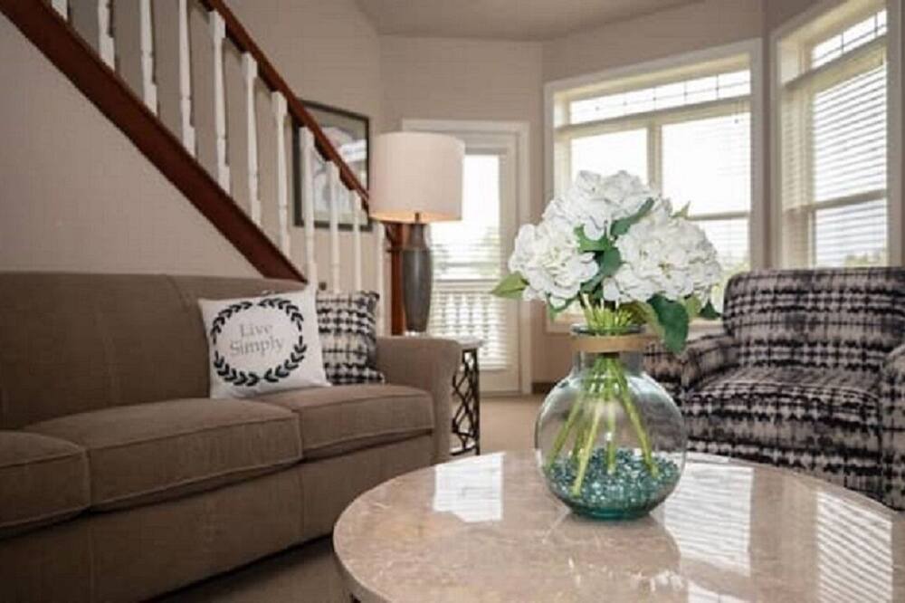 Photo of Livingroom in Birchwood