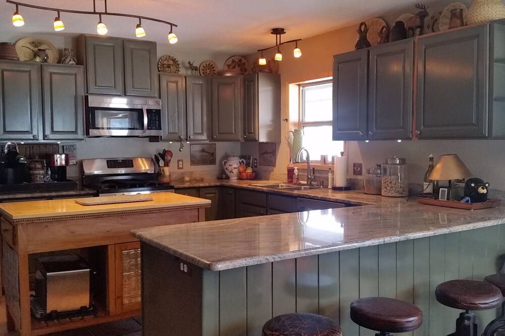 Photo of Kitchen in South Fork