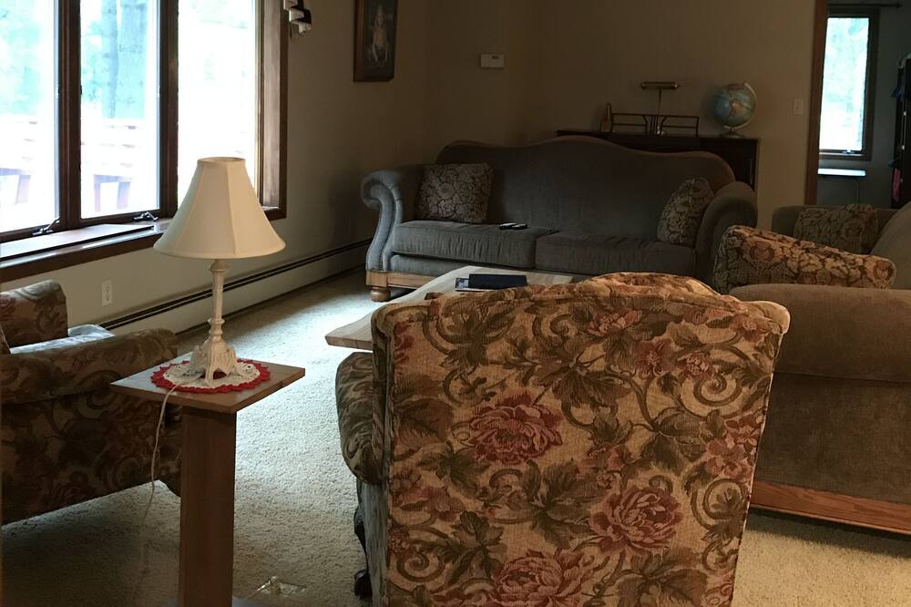 Photo of Livingroom in Judson