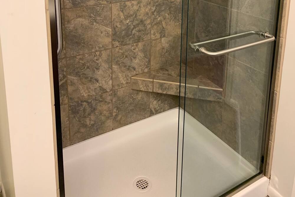 Photo of Bathroom in Oakbrook