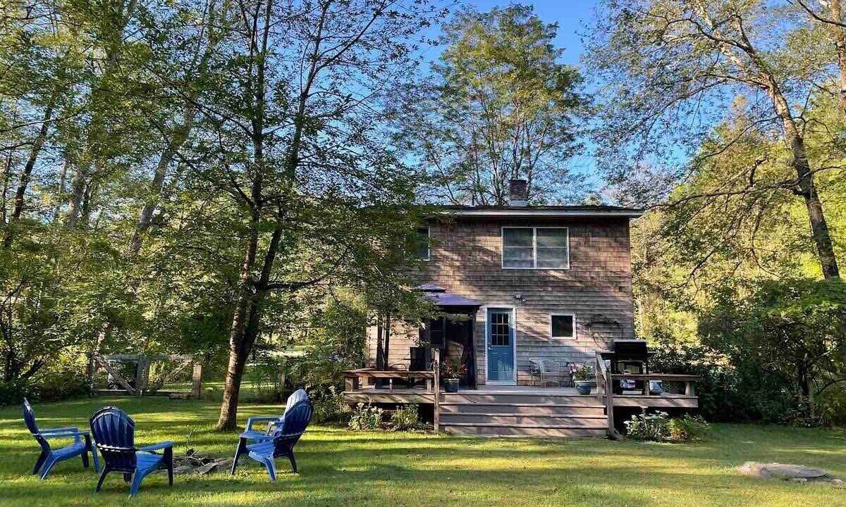 Photo of Outdoor in Ashley Falls