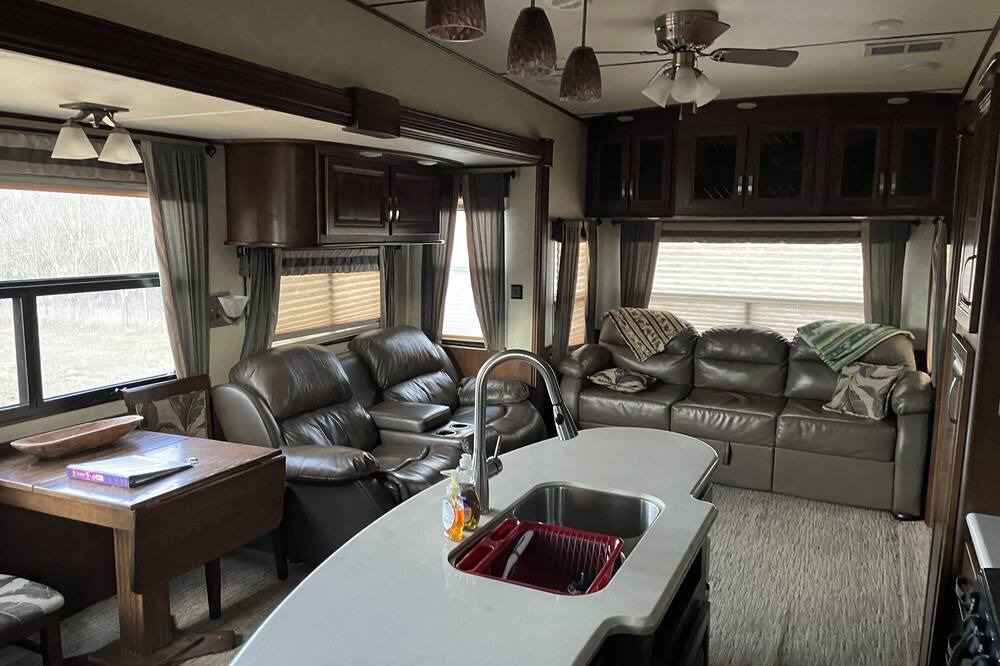 Photo of Livingroom in Holman