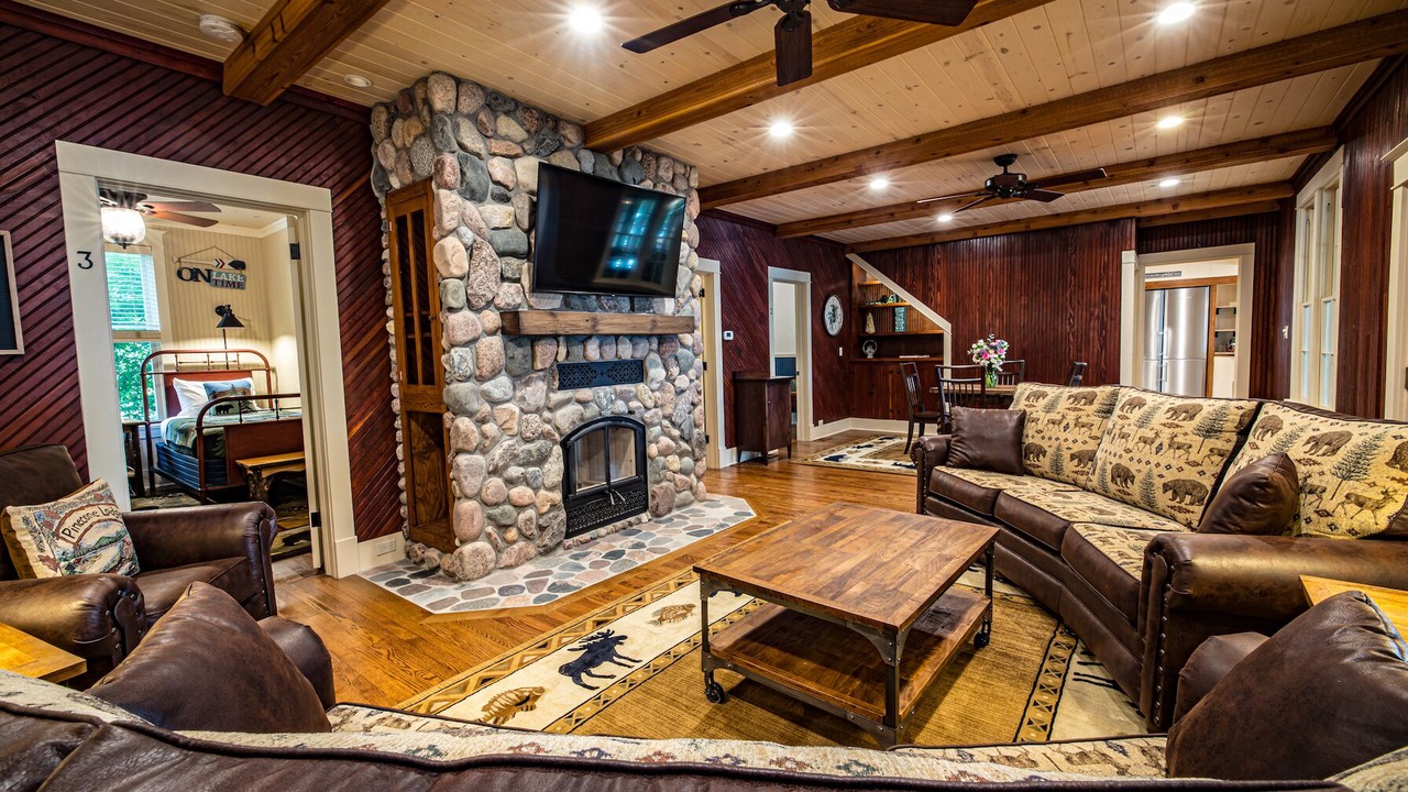Photo of Livingroom in Stone Lake