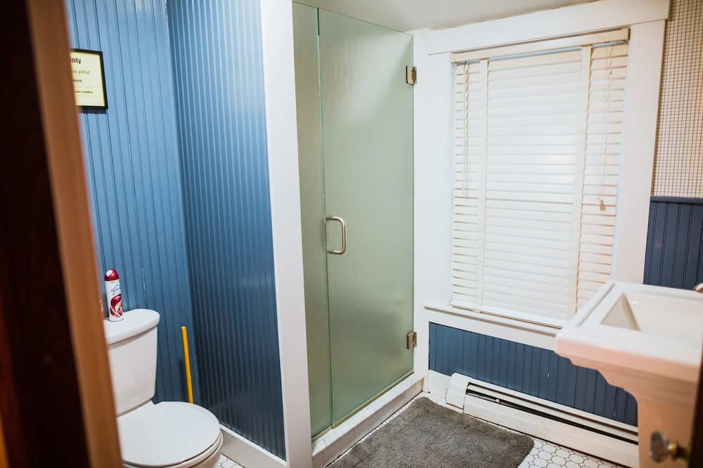 Photo of Bathroom in Woodstock