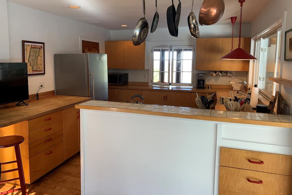 Photo of Kitchen in West Stockbridge