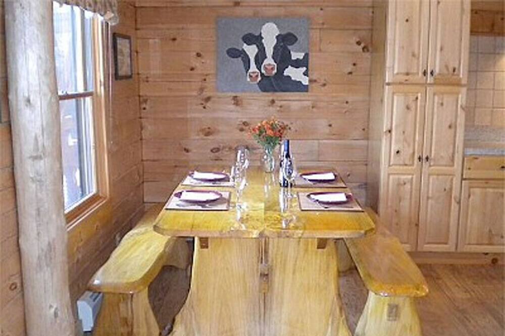 Photo of Kitchen in Landaff