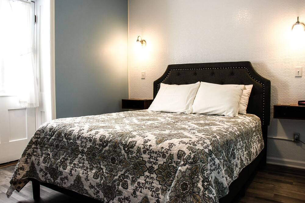 Photo of Bedroom in Lanesboro