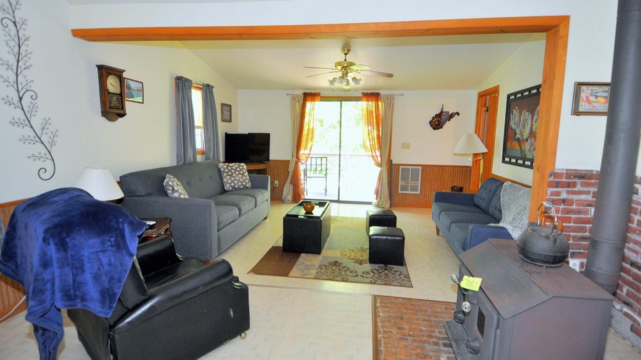 Photo of Livingroom in Great Cacapon