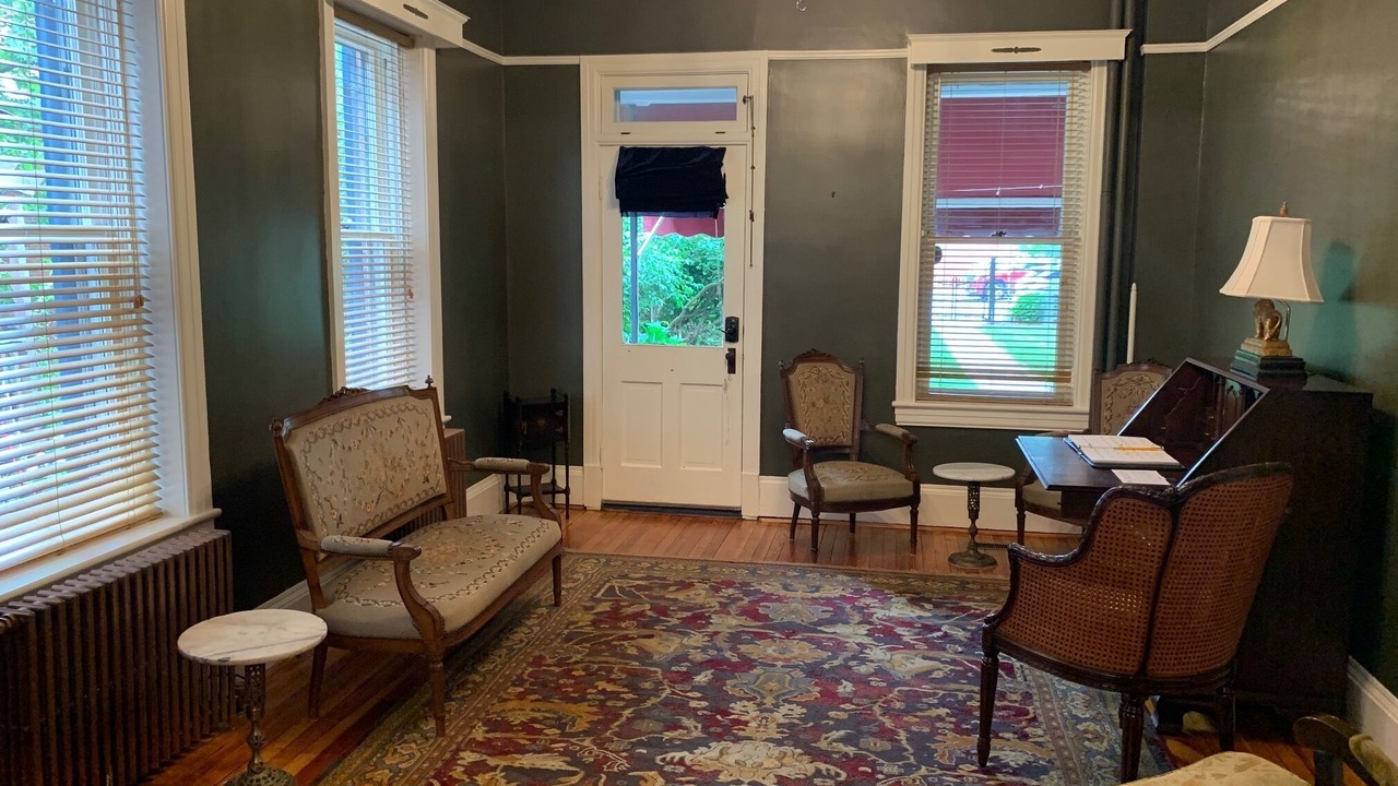 Photo of Livingroom in Waynesboro