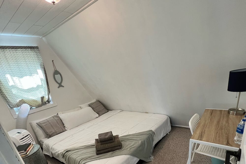 Photo of Bedroom in South Haven