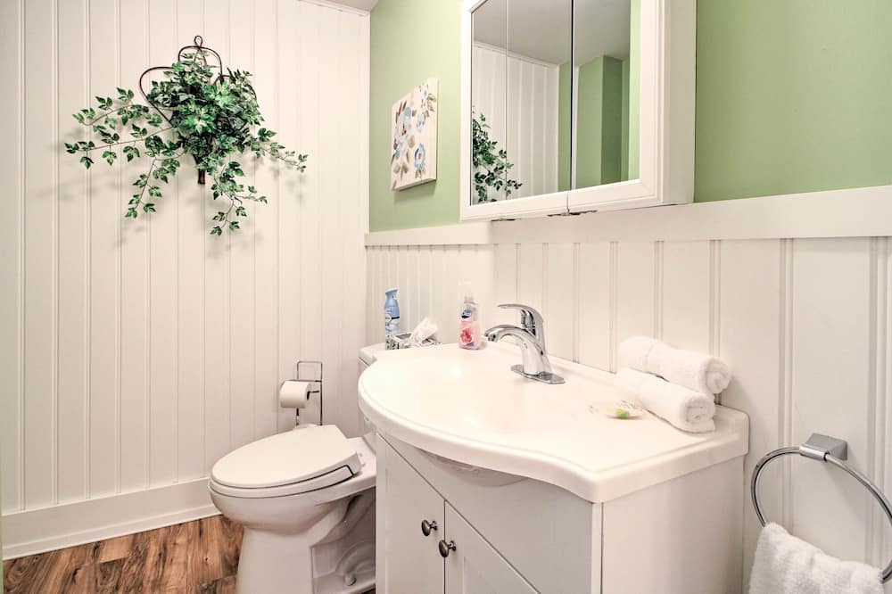 Photo of Bathroom in East Haven  Rutland County
