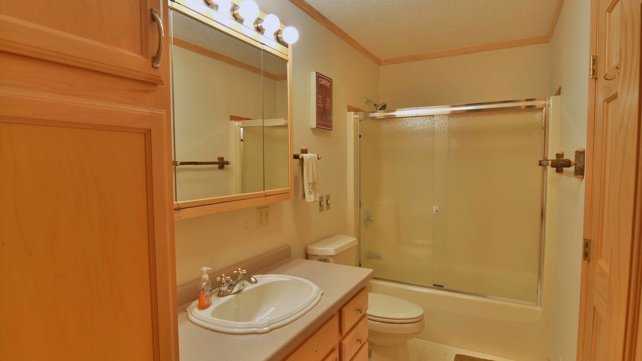 Photo of Bathroom in Clam Lake