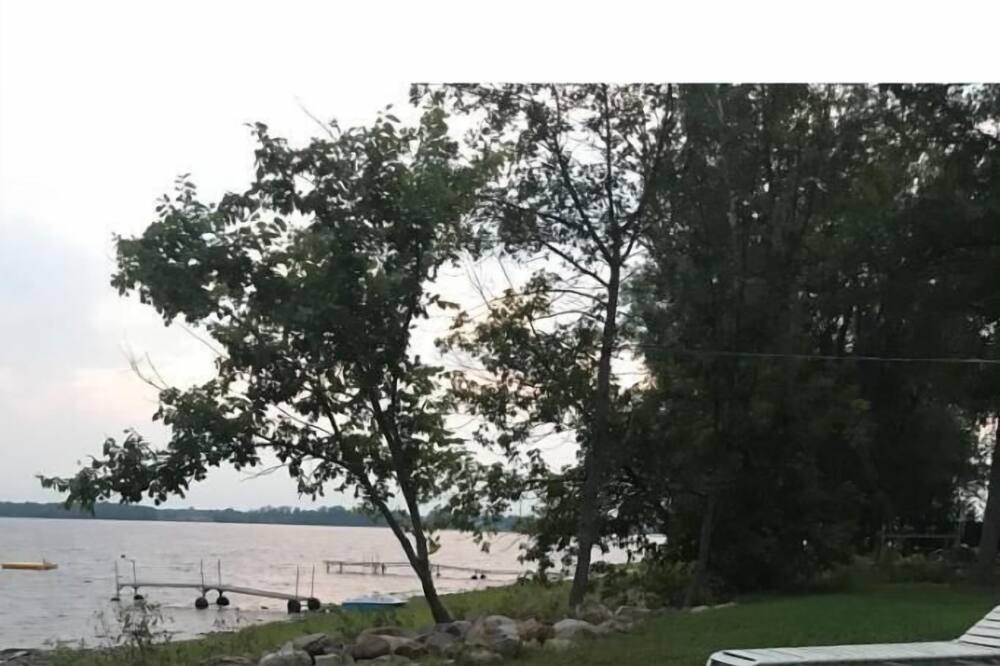 Photo of Outdoor in Champlain