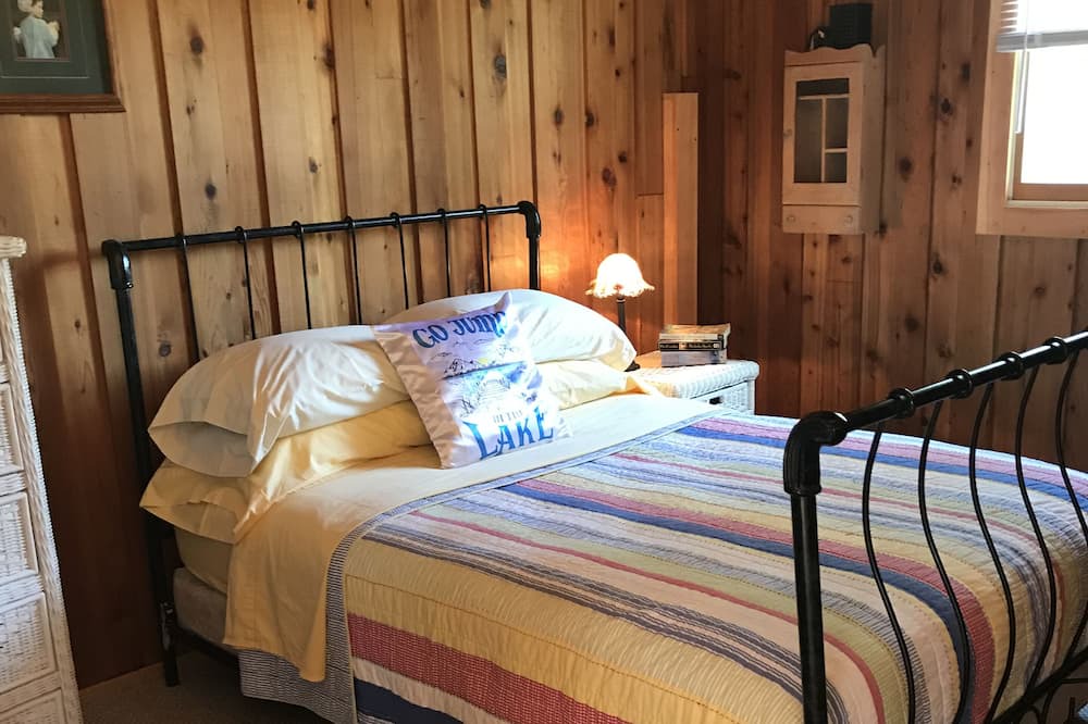 Photo of Bedroom in Champlain