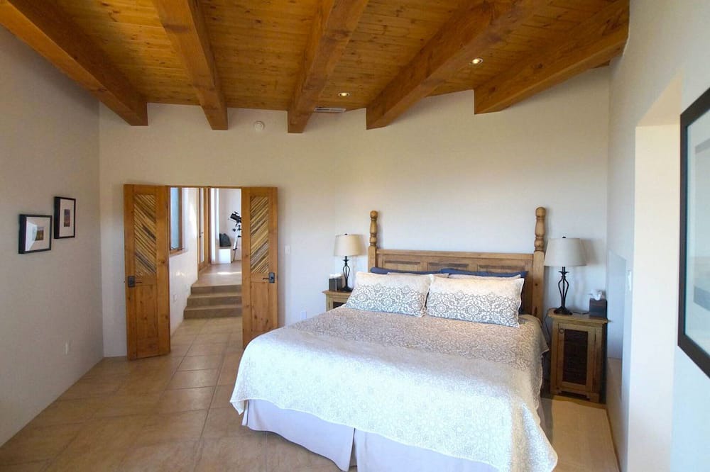 Photo of Bedroom in Nambe Pueblo