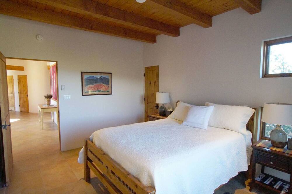 Photo of Bedroom in Nambe Pueblo