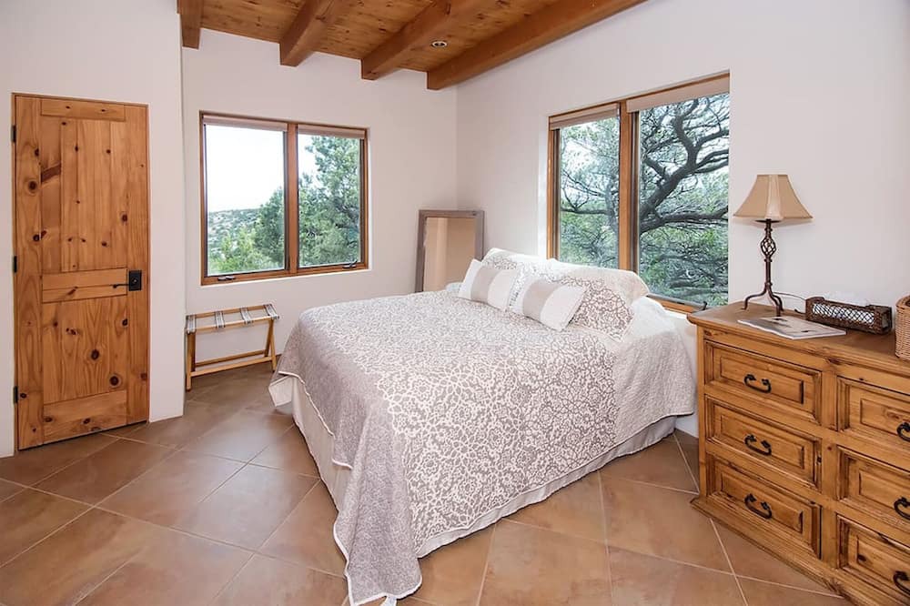 Photo of Bedroom in Nambe Pueblo