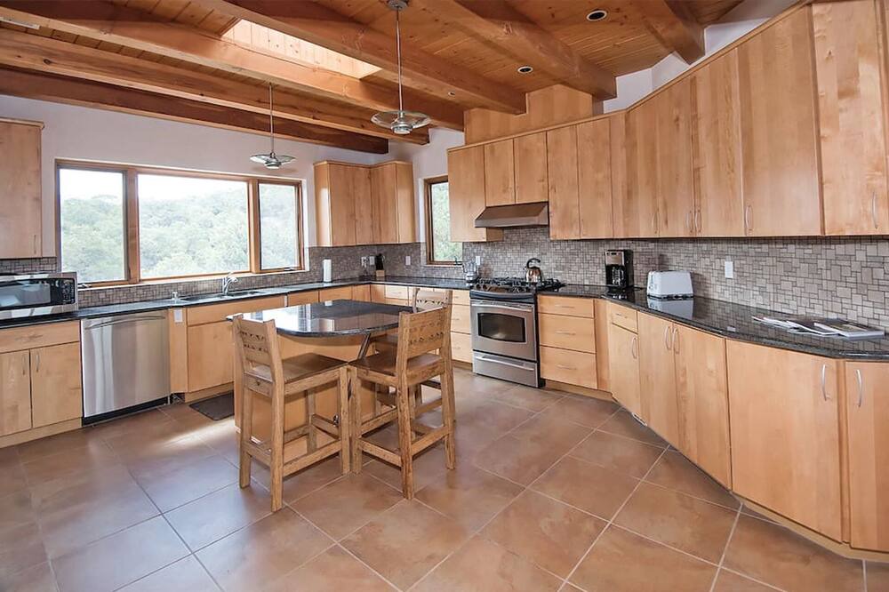 Photo of Kitchen in Nambe Pueblo