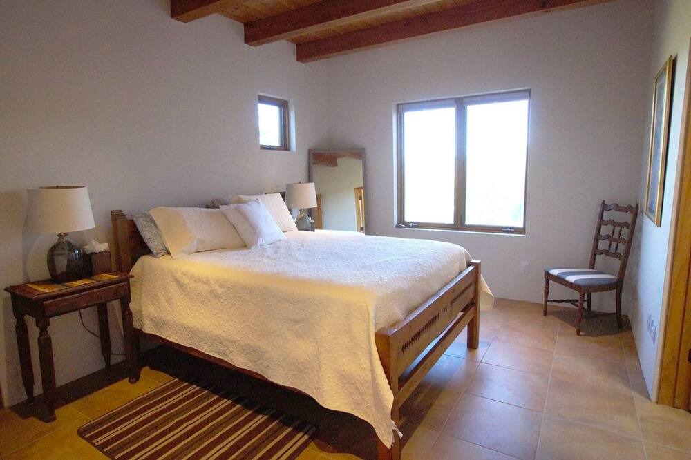 Photo of Bedroom in Nambe Pueblo