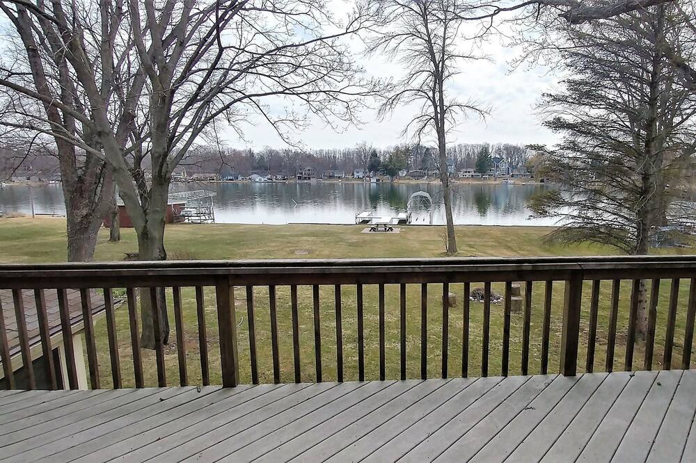 Photo of Patio Balcony in Powers Lake