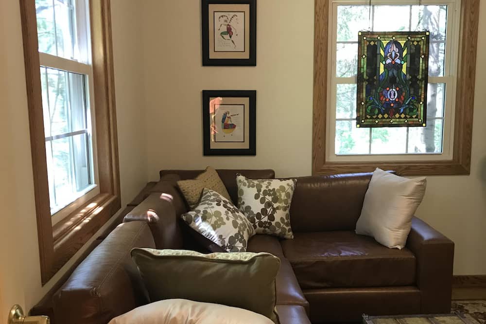Photo of Bedroom in Amery