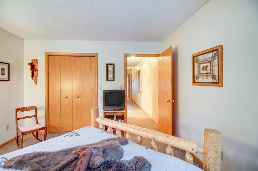 Photo of Bedroom in Crosslake