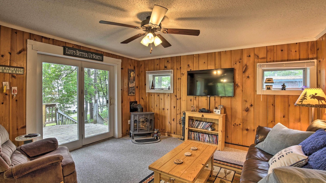 Photo of Livingroom in Hayward