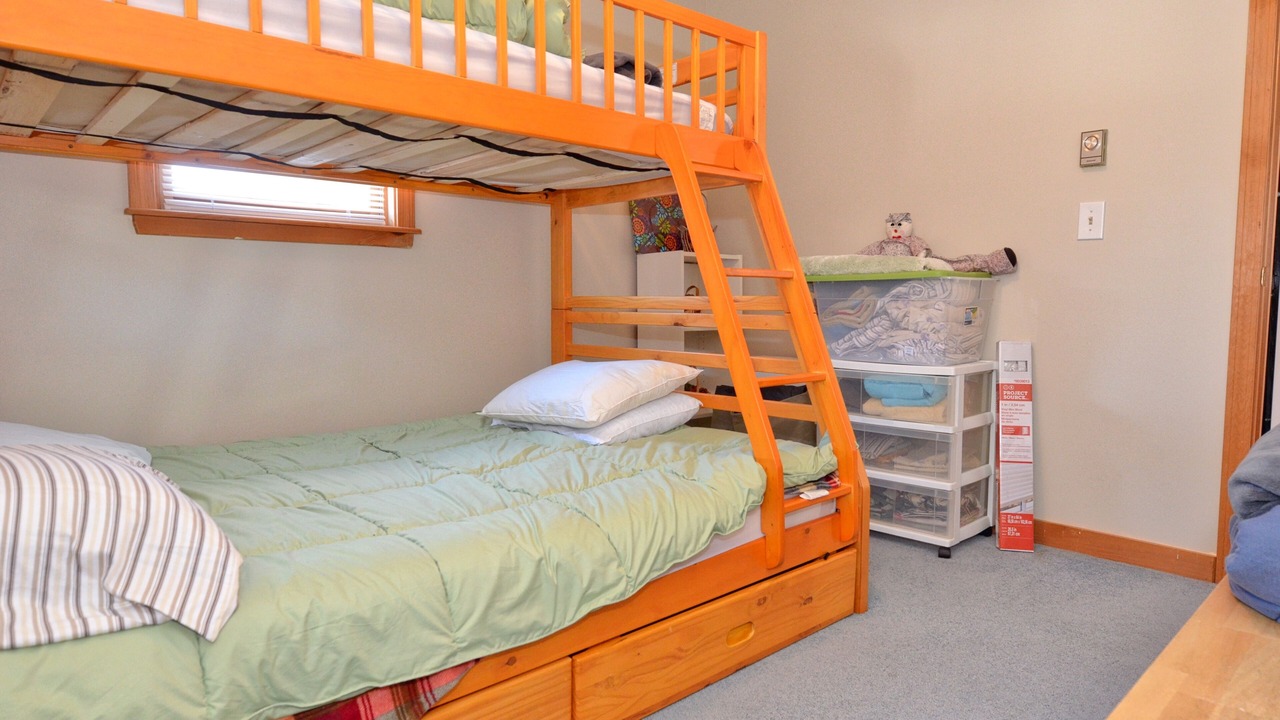 Photo of Bedroom in Eidelweiss Village