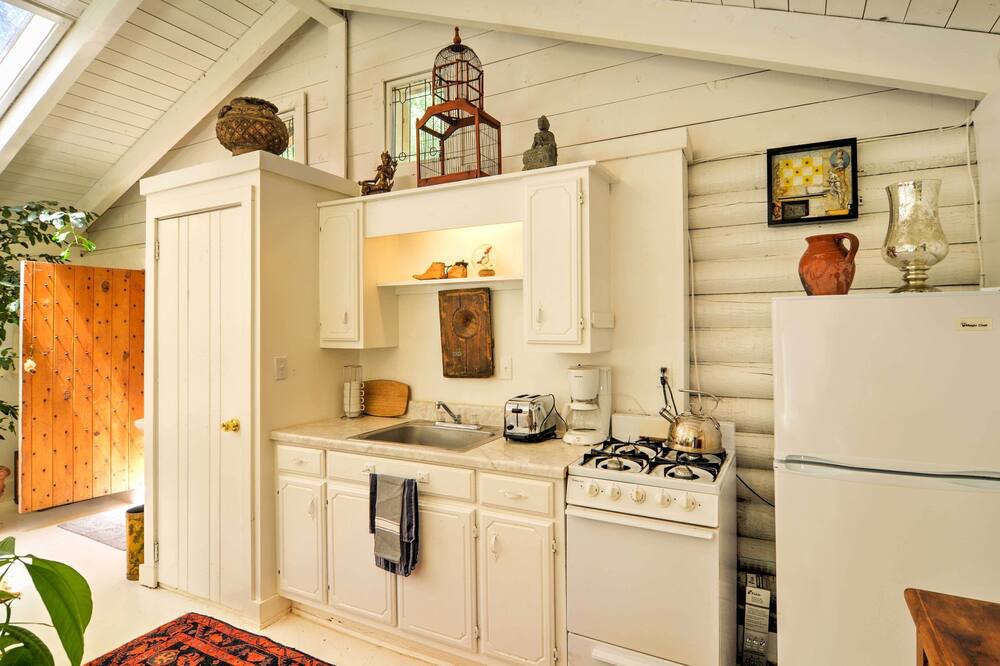 Photo of Kitchen in Tesuque