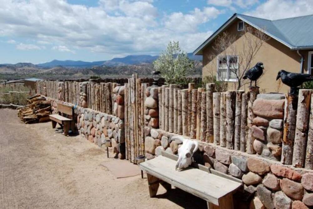 Photo of Others in Abiquiu