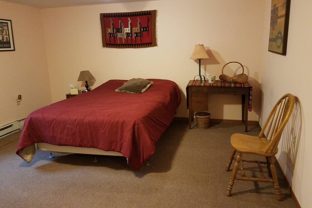 Photo of Bedroom in Hager City