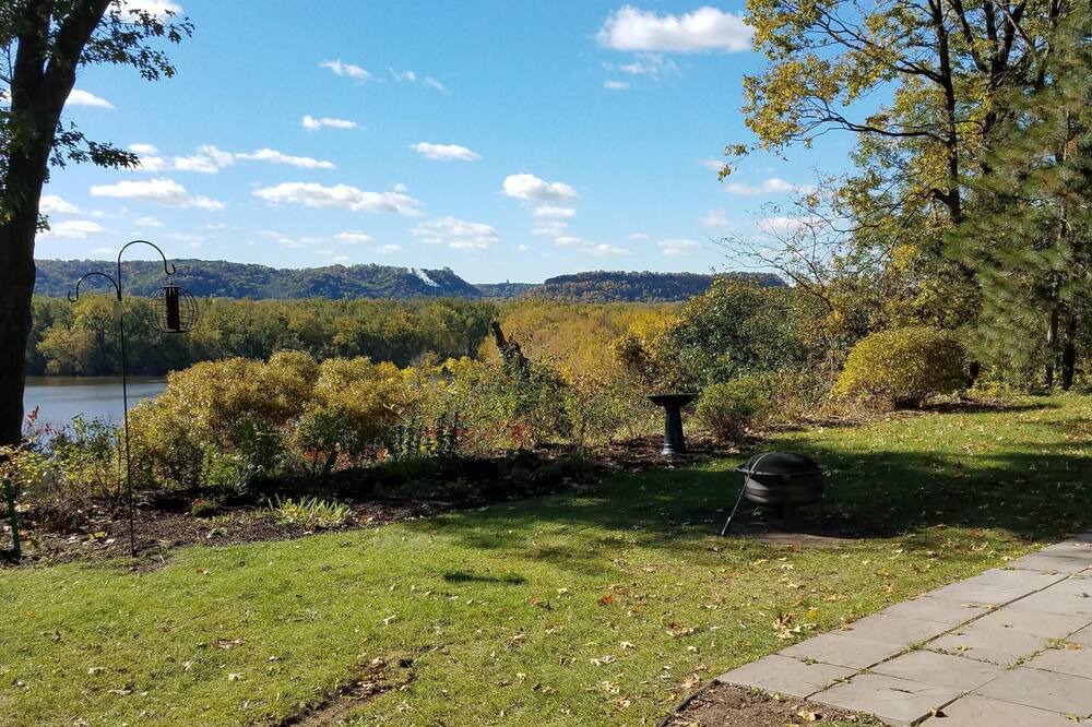 Photo of Outdoor in Hager City