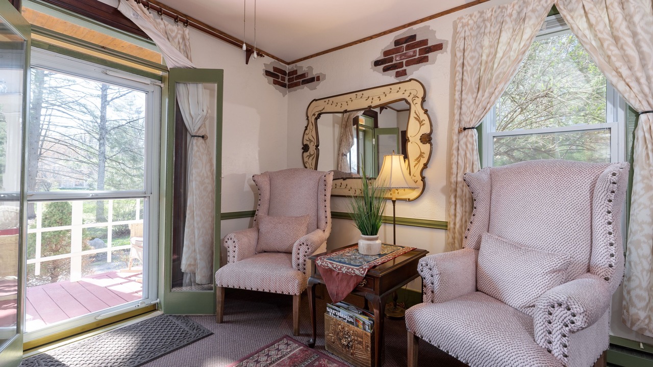 Photo of Bedroom in Saratoga Springs