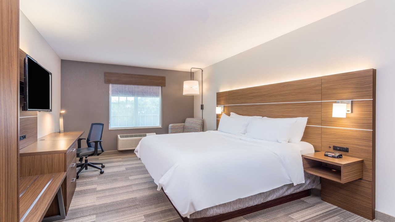 Photo of Bedroom in Lake Hallie