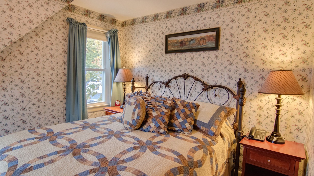 Photo of Bedroom in North Woodstock