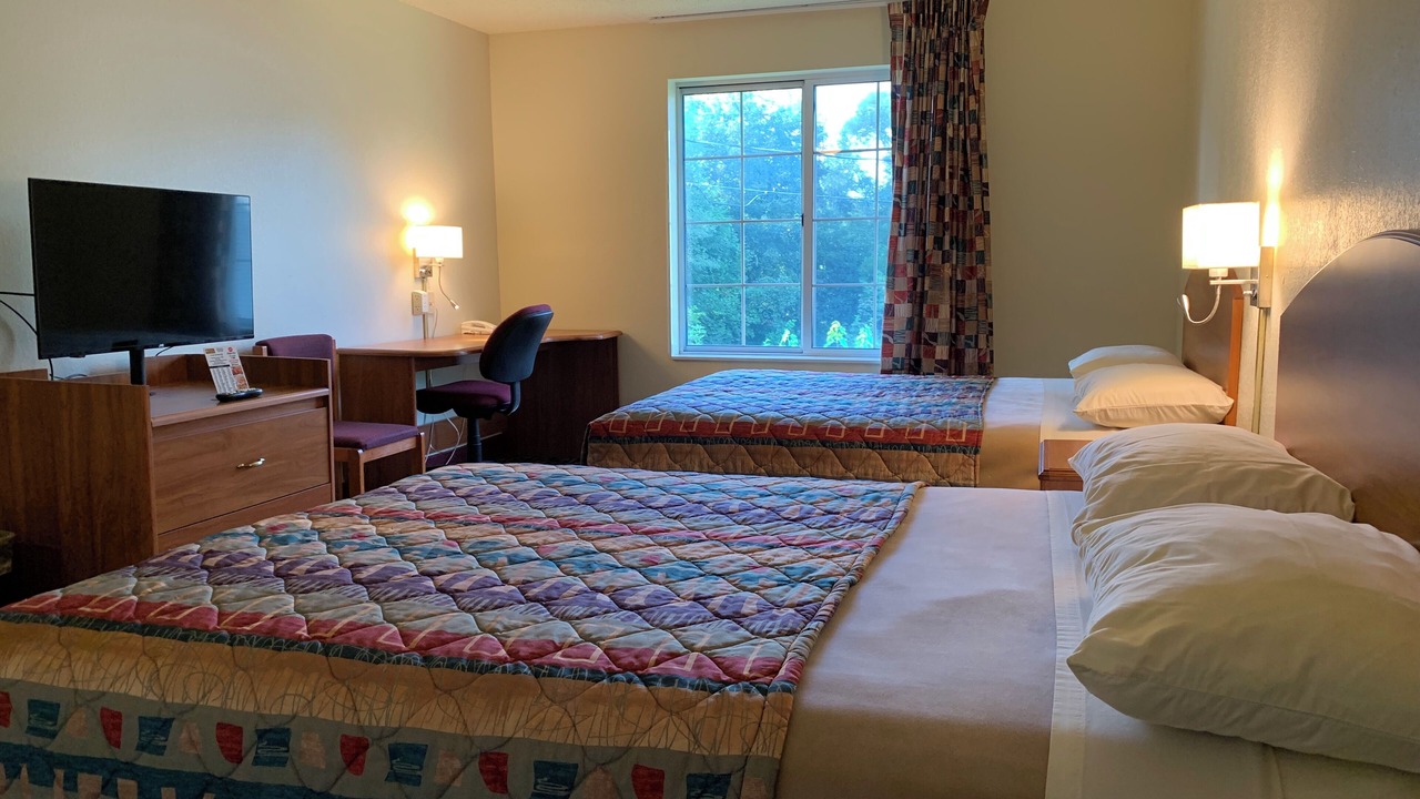 Photo of Bedroom in Allegan
