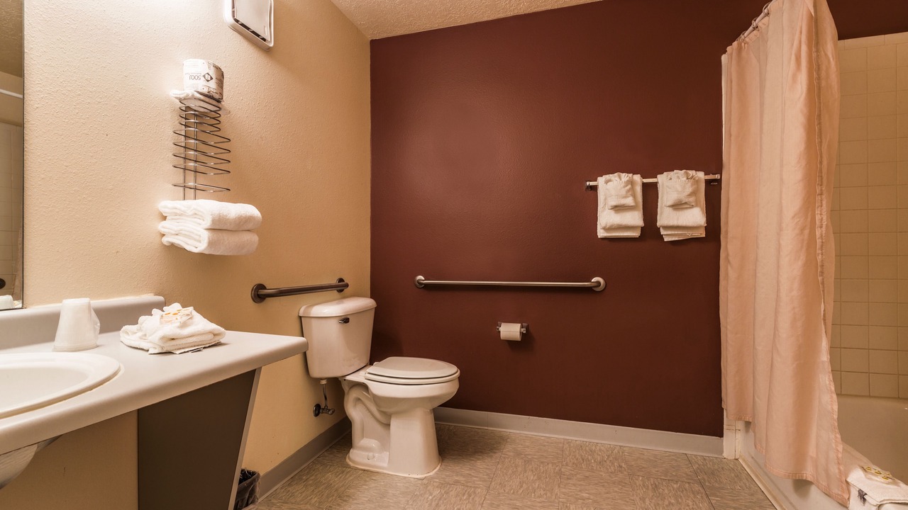 Photo of Bathroom in Vadito