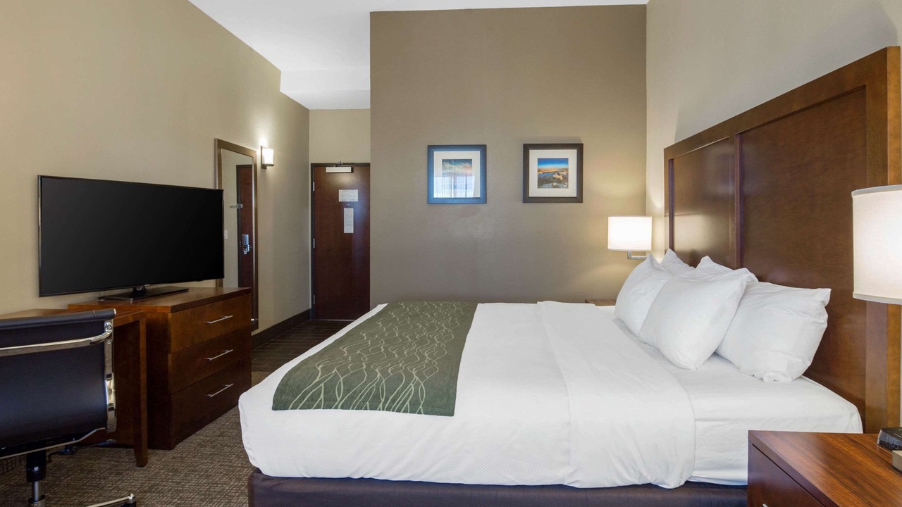 Photo of Bedroom in Edgewood