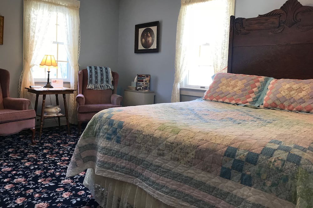 Photo of Bedroom in Peterson