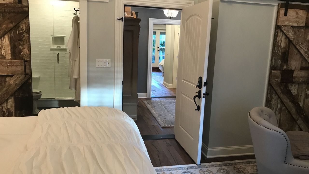 Photo of Livingroom in Bolton Landing