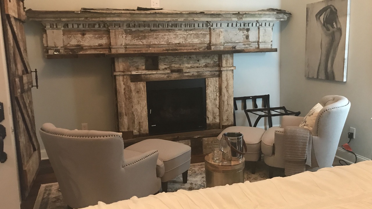 Photo of Livingroom in Bolton Landing