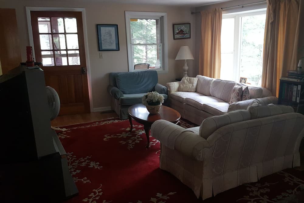 Photo of Livingroom in Washington