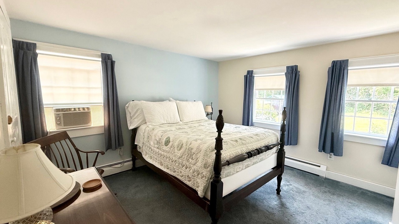 Photo of Bedroom in Campton