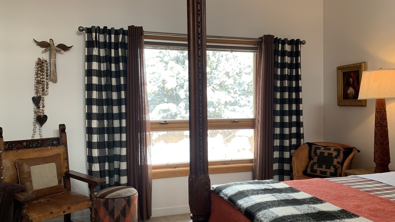 Photo of Bedroom in Nambe Pueblo