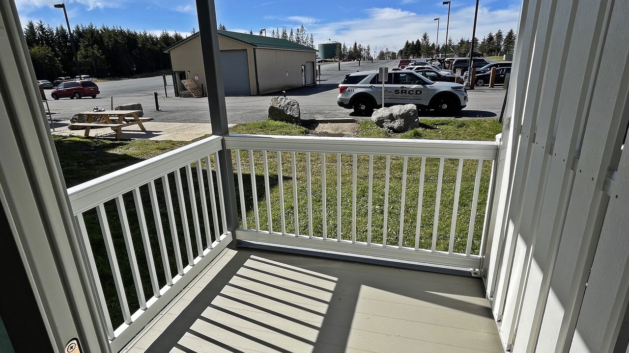 Photo of Outdoor in Snowshoe