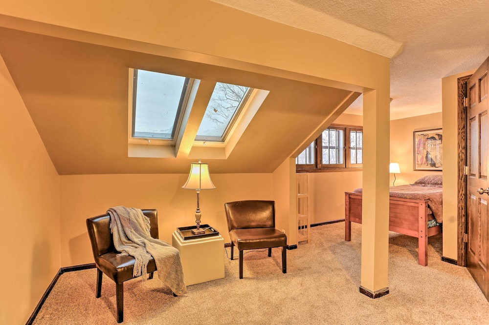 Photo of Bedroom in Mound
