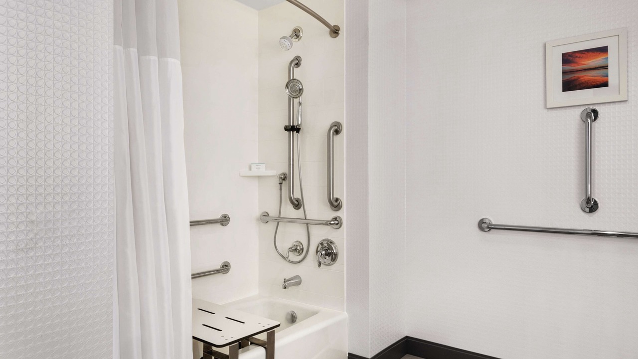 Photo of Bedroom in Brooklyn Park