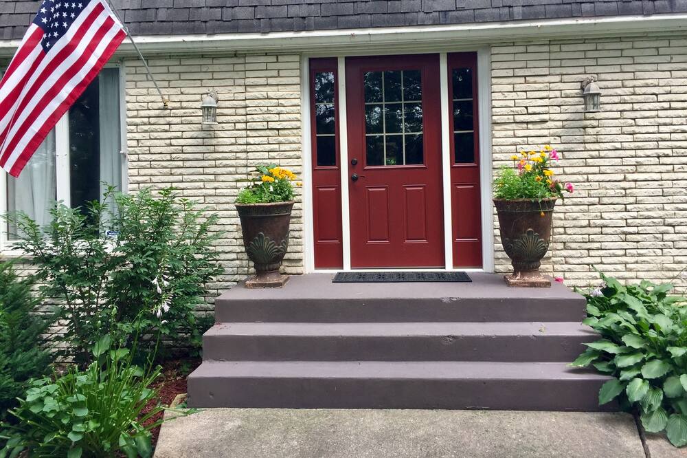 Photo of Outdoor in Dellwood